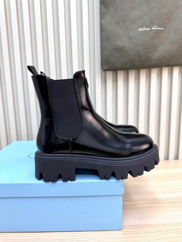 Prada Spring/Summer 2025 Platform Ankle Boots - LY0340