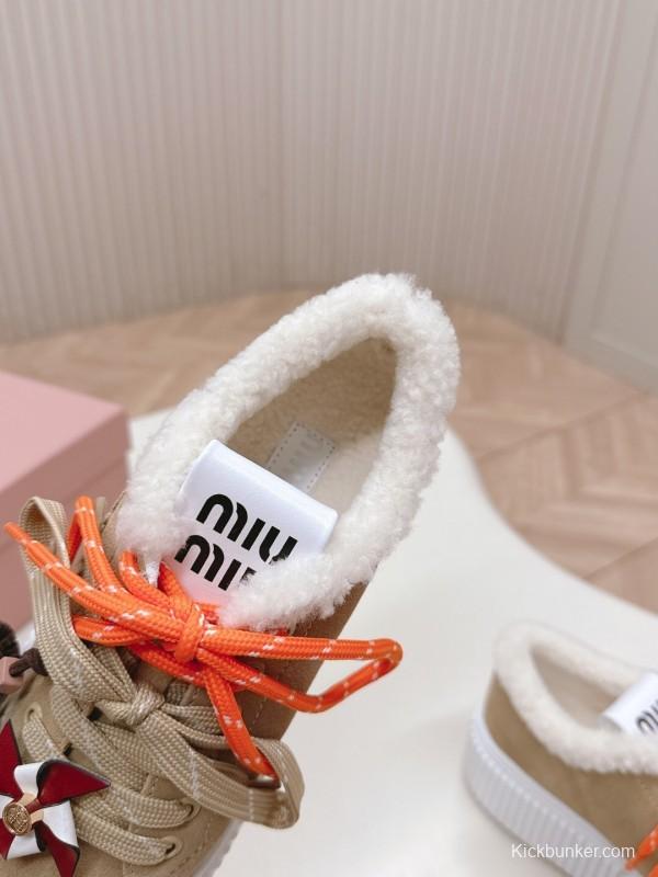 Miu Miu 3D Embroidered Platform Casual Shoes - LY00320/LY00340