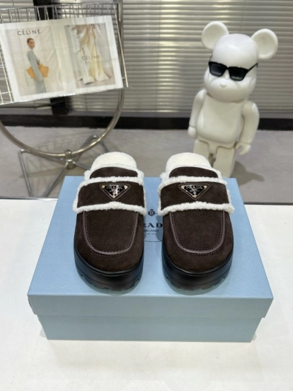 Prada SS25 Early Spring Fur Slippers with Rubber IP Ultra-Light Foam Sole - KFY00280