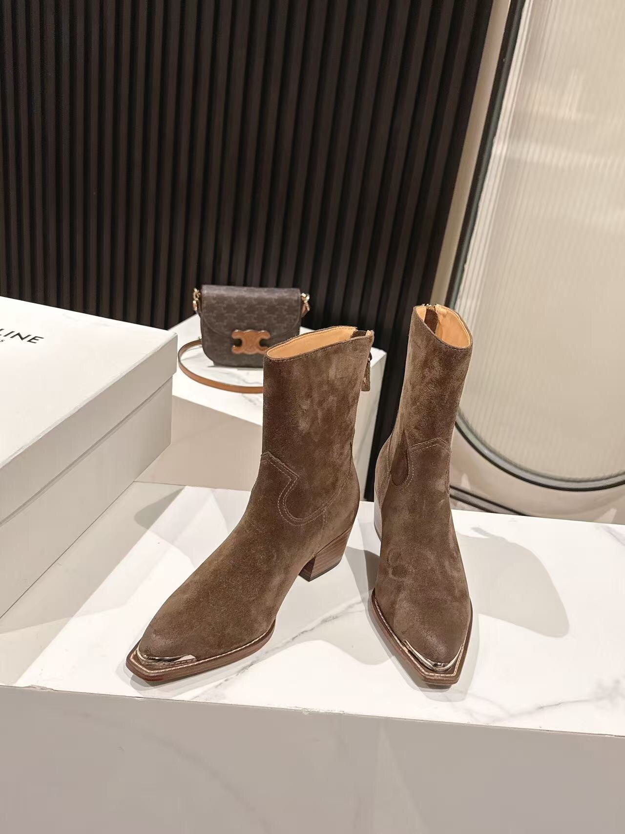 CELINE 2025/SS Fashion Boots Retro European Style - LY00410