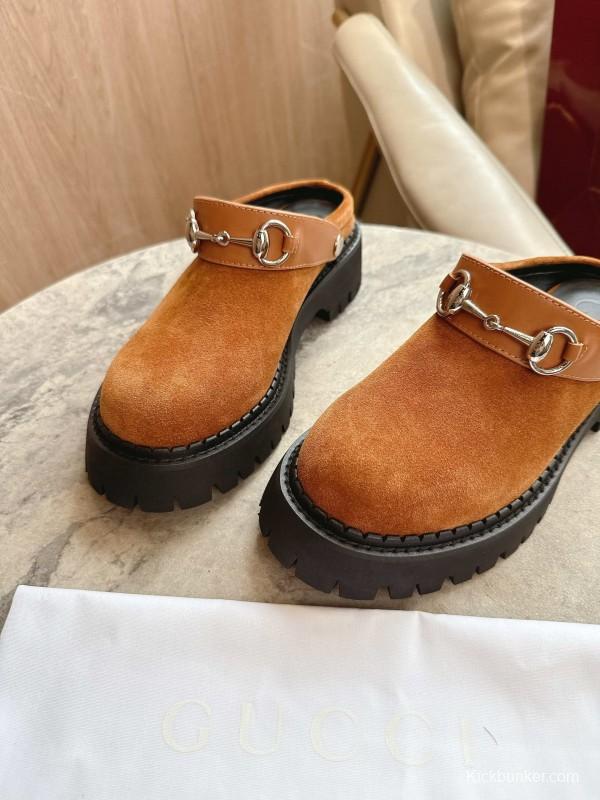 Gucci Women's Mule Shoes with Horsebit Detail - LY00300