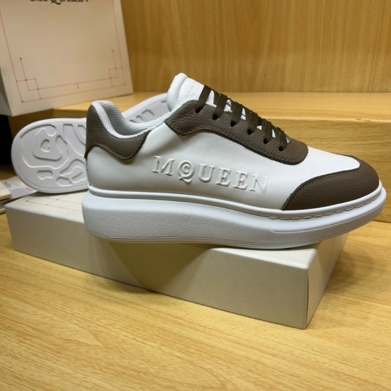 Alexander McQueen Spring 2025 Collection Platform Sneakers - AS00320