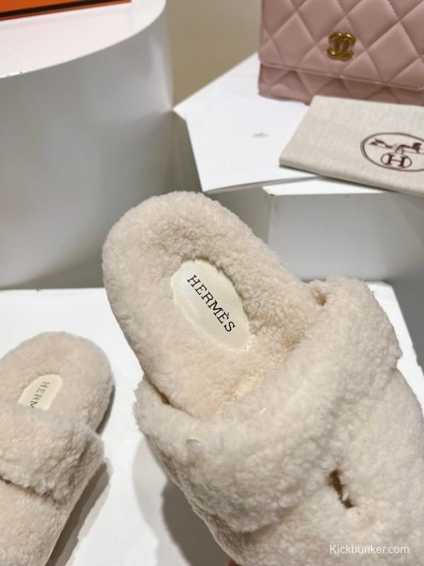 H Love Erjiu Full Wool Slippers with Wavy Fur Design - LY00270