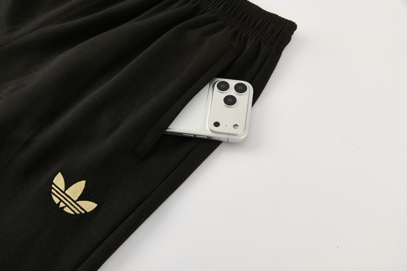 26/27 Manchester United Black Pullover Hooded Tracksuit + Long Pants
