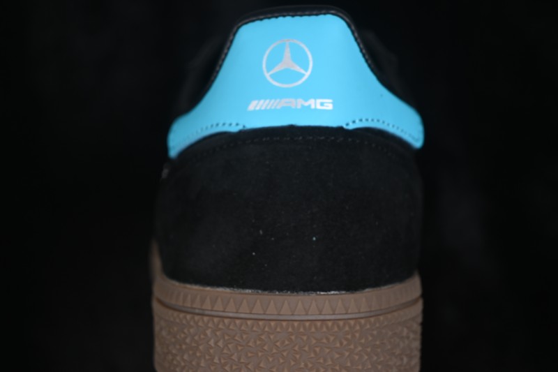 Adidas Handball Spezial Retro Skateboarding Shoes with Suede Upper and Gum Sole - IH6588