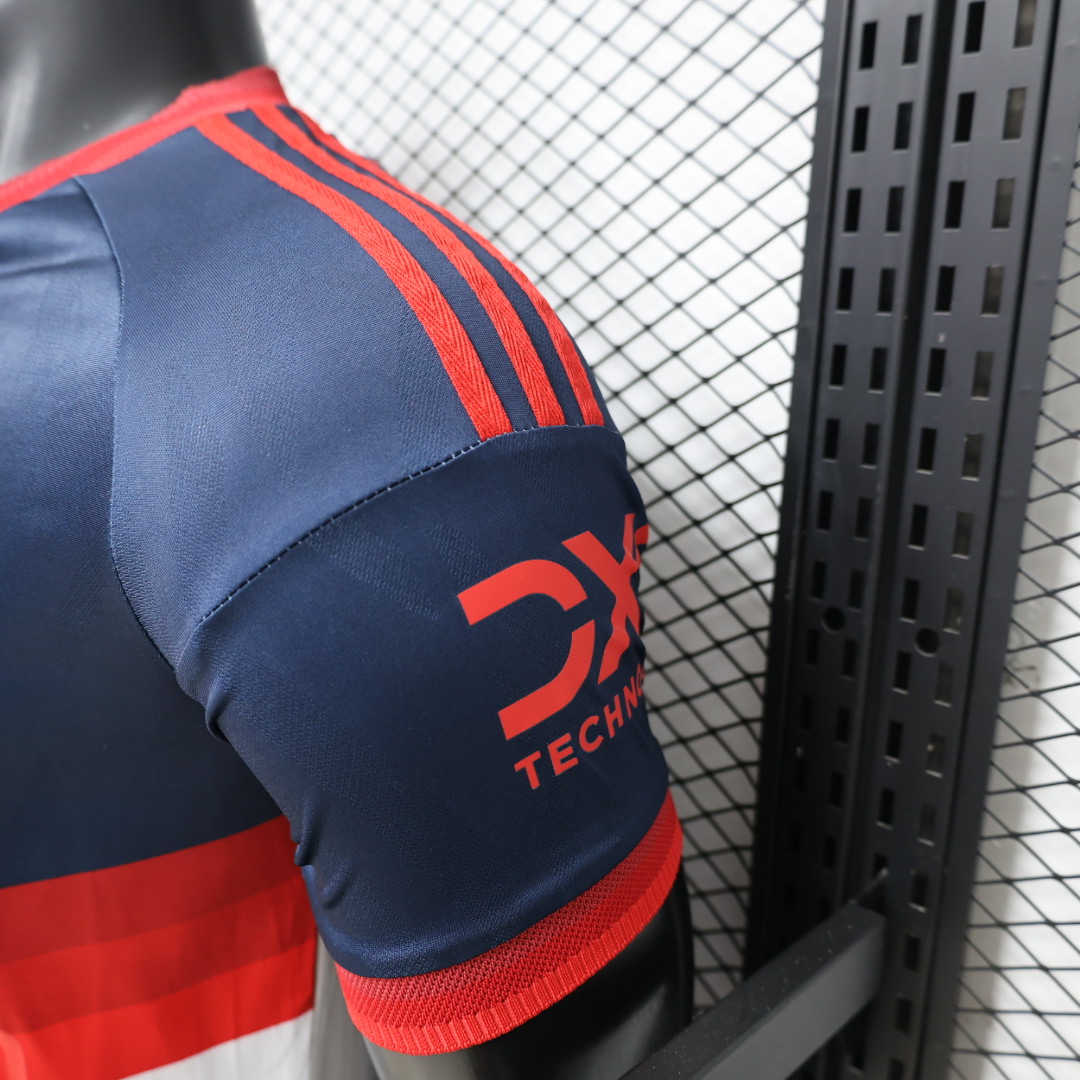 Player Version 26/27 Manchester United Navy & White V-Panel Away Jersey