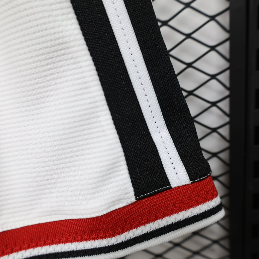 Player Version 26/27 Manchester United Home Shorts