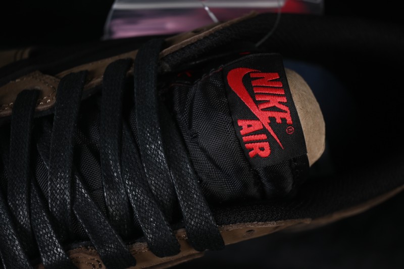 Nike Travis Scott Air Jordan 1 Low OG Retro Basketball Shoes with Reversed Swoosh - IB7109-005