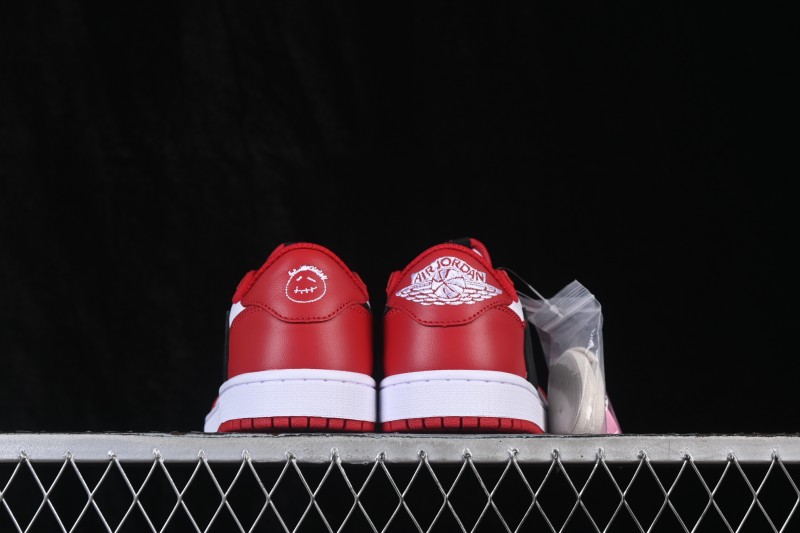 ZG Edition Travis Scott x Air Jordan 1 Low OG AJ1 Low-Top Sneakers with Reverse Swoosh and Full-Grain Leather - DM7866-101