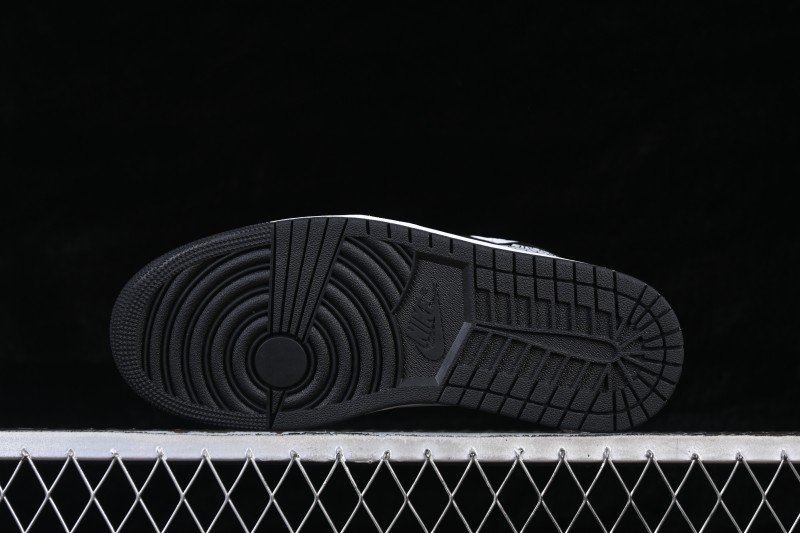Nike Air Jordan 1 High Collaboration Sneakers with Iconic Design - II7282-100
