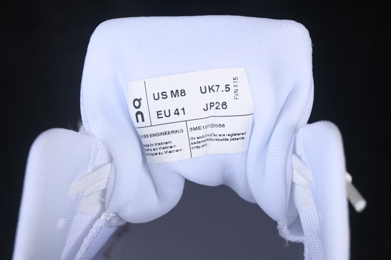 On Cloudtilt Lightweight Cushioned Low-Top Urban Commute Running Shoes - White White