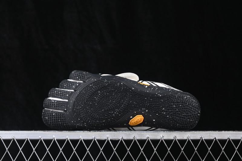 Vibram GroundSplay Barefoot Squat Support Quick-Dry Training Five-Finger Shoes - 26M8805