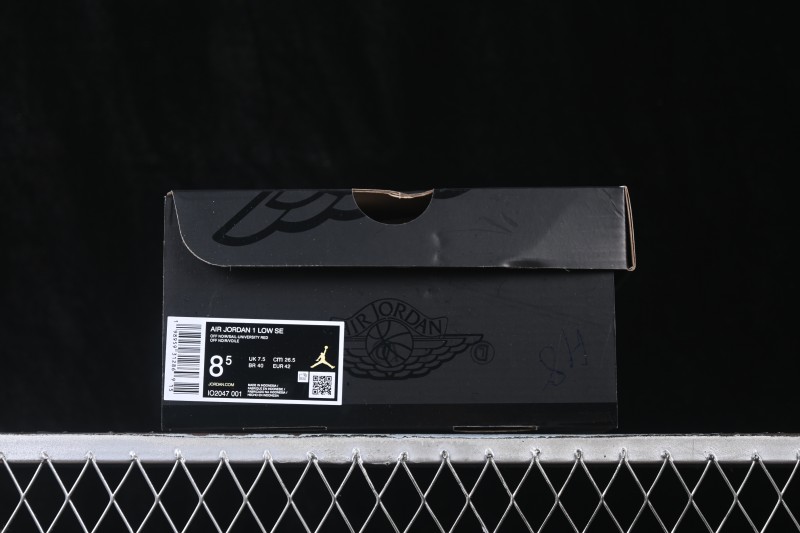 Nike Air Jordan 1 Low Retro Basketball Shoes with Classic Black and White Colorway - IO2047-001