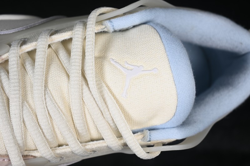 Nike Air Jordan 4 Remastered Retro Sneakers with Mixed Textile, Leather and Suede Upper - IB8862-141