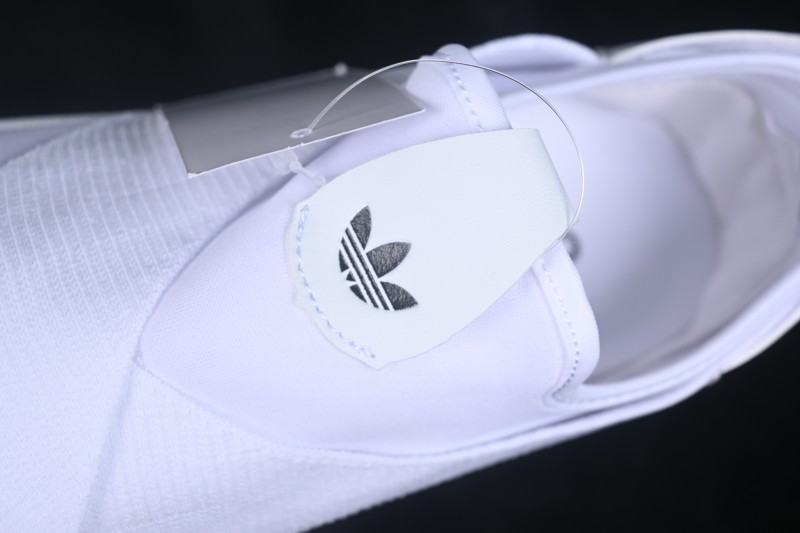Adidas Originals Superstar Lace-Up Casual Skateboarding Shoes with Shell Toe - KH8209