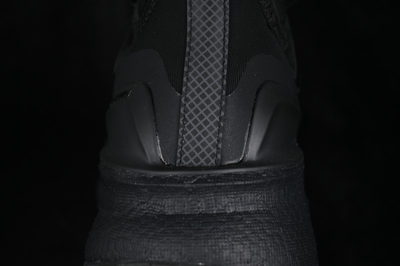 Adidas Ultraboost 5 GTX Running Shoes with Primeknit and Boost Cushioning - JI1384