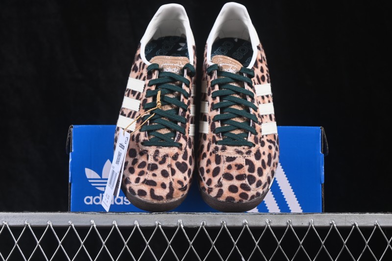 Adidas Originals SL 72 Retro Running Shoes with Classic Suede Overlays - KI4205