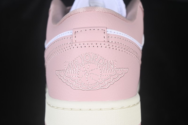 Nike Air Jordan 1 Low Retro Basketball Shoes in White and Pink for Casual Wear - DC0774-162