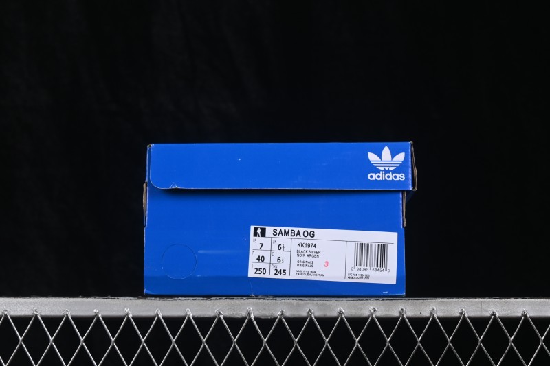 Adidas Samba OG Classic Skateboarding Shoes with Retro Design - KK1974