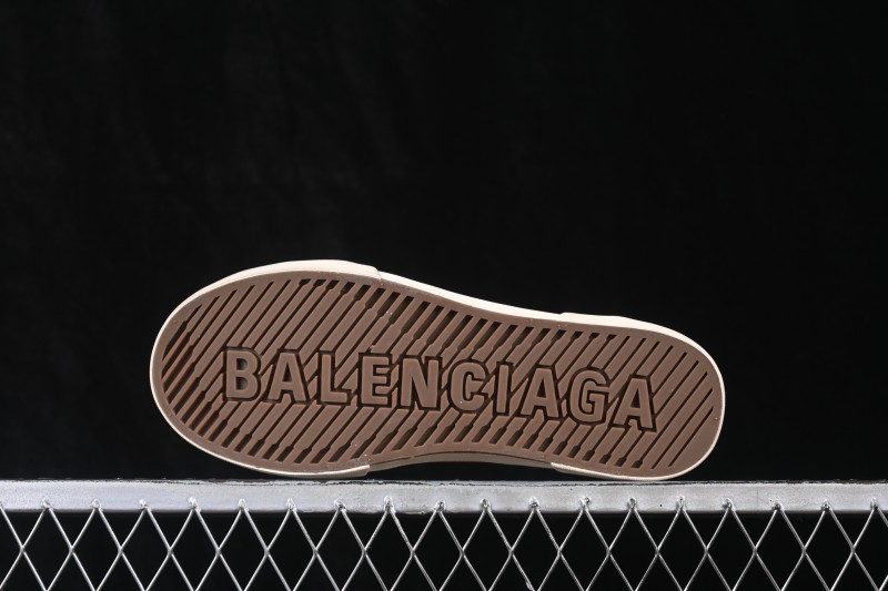 Balenciaga Paris Low Top Distressed Lace-Up High-Top Fashion Sneakers - W3RC11090