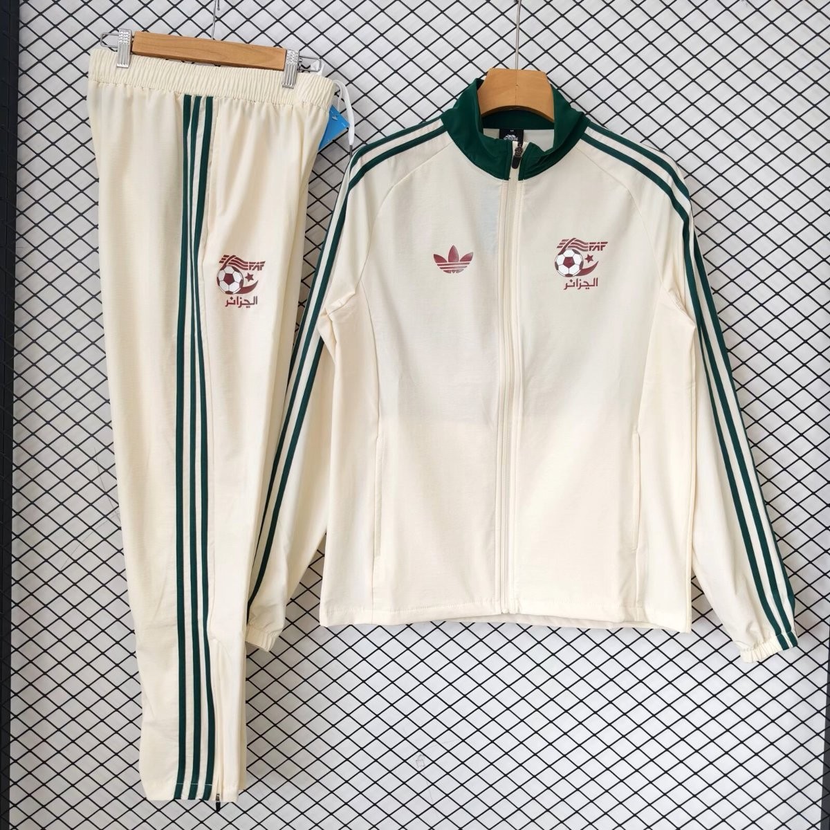 26/27 Algeria Cream & Green Retro Training Tracksuit